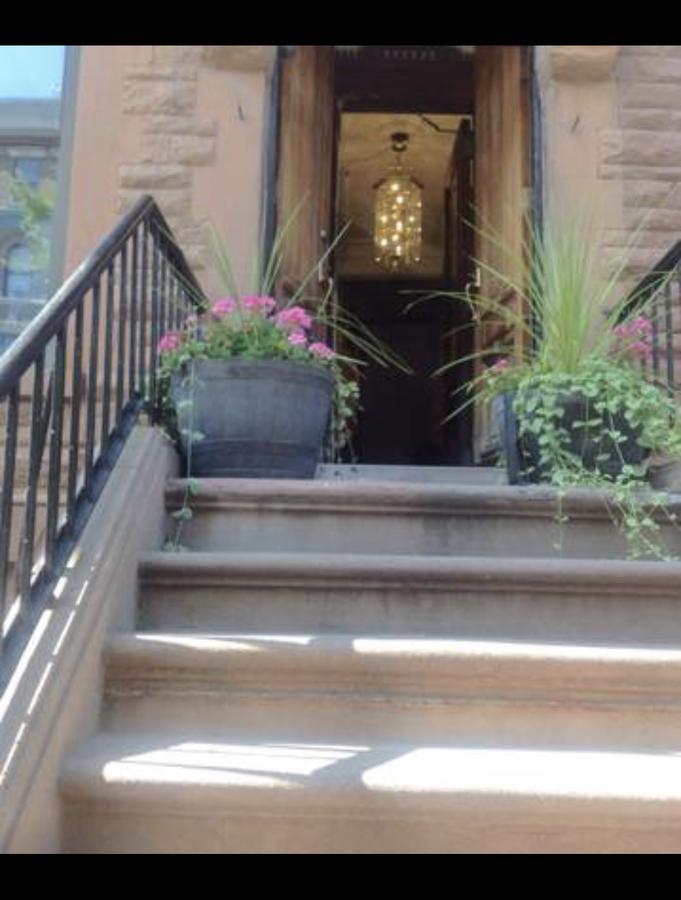 Appartement Harlem Brownstone à New York Extérieur photo